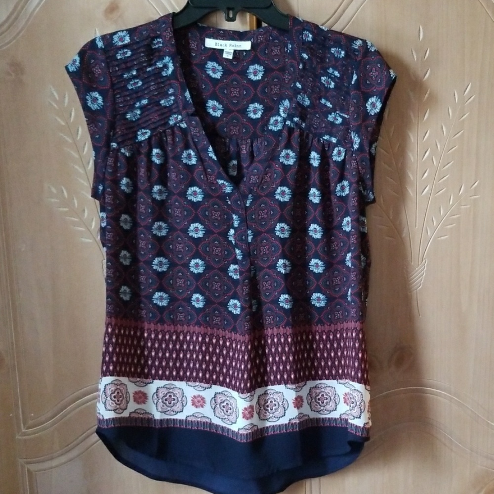 Black Rainn Sleeveless blouse